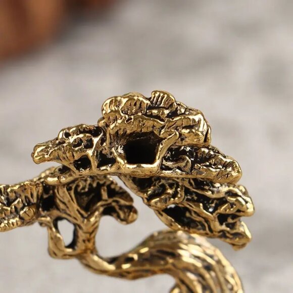 Handcrafted Miniature Pine Tree Figurine - NEW - 2.17 in L x 1.77 in W - Picture 4 of 5